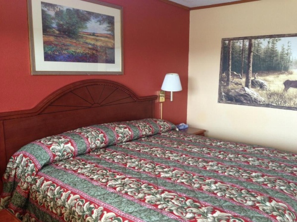 DeQueen Courtyard Inn image 14